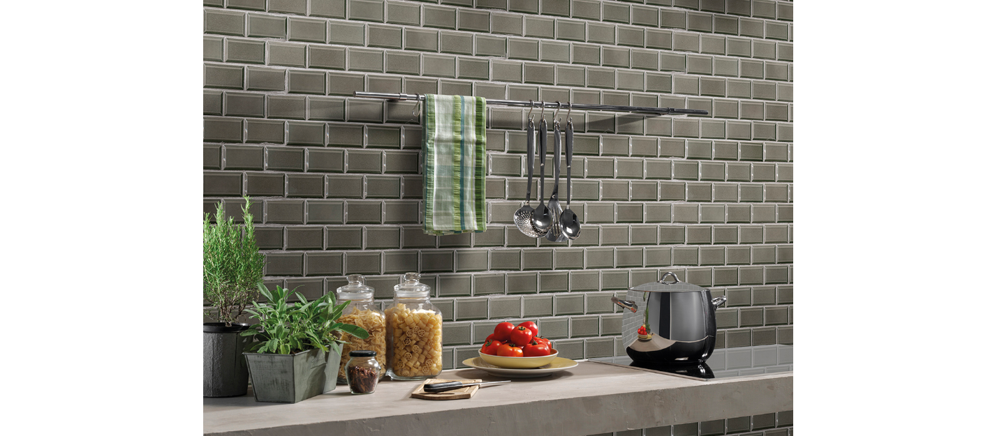 CHARCOAL SUBWAY TILE 2X4